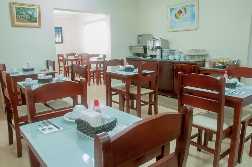 Hotel Rafeli โบยตูวา ภายนอก รูปภาพ