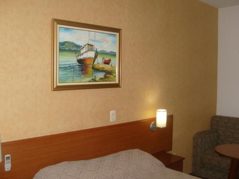 Hotel Rafeli โบยตูวา ภายนอก รูปภาพ
