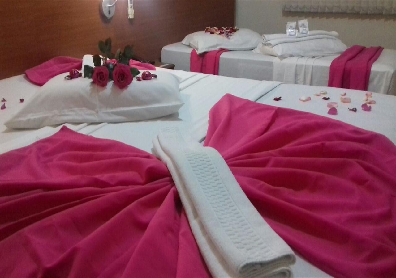 Hotel Rafeli โบยตูวา ภายนอก รูปภาพ